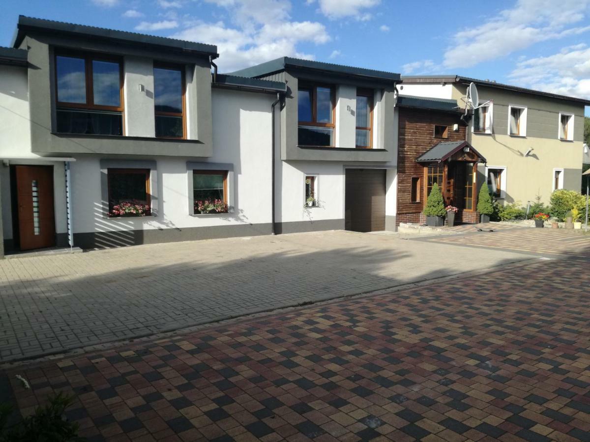 Apartamenty Pod Dzikowcem Boguszow Gorce Bagian luar foto